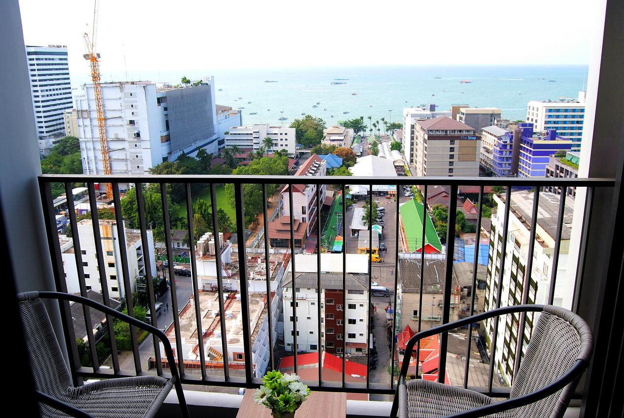 The Base Pattaya Apartment Exterior photo